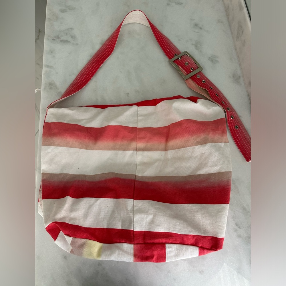 NWT -Indah Balinesian Messenger adjustable strap Cotton Coral Striped Beach Bag